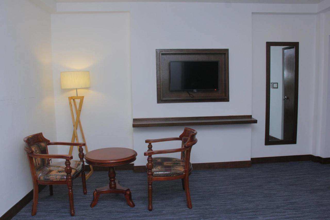 Hotel Zakaria International ธากา ภายนอก รูปภาพ